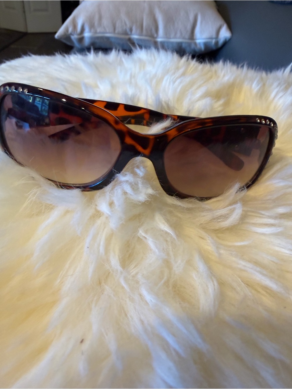 Tortoiseshell Women's Sunglasses - Brown Lenses